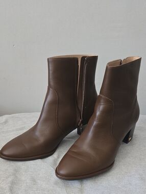Stuart Weitzman Brown Leather Ankle Boots with Side Zip,Size 8B